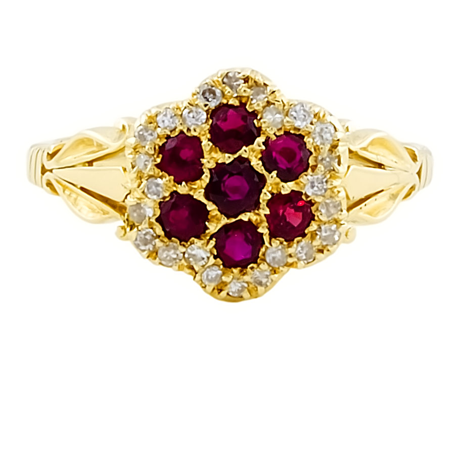 18ct gold Vintage Ruby / Diamond Cluster Ring size O